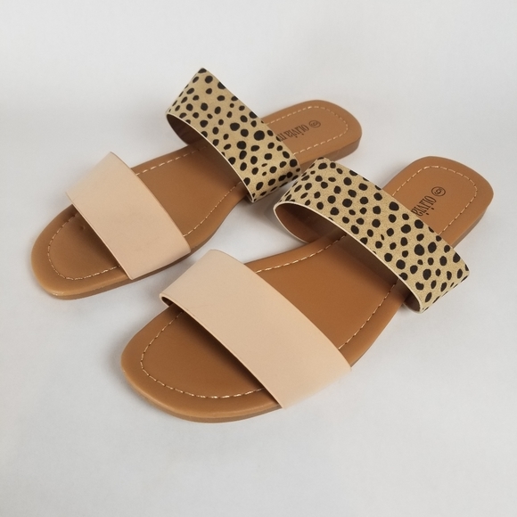 Sale! Olivia Miller Double Strap Cheetah Sandals - Picture 5 of 5